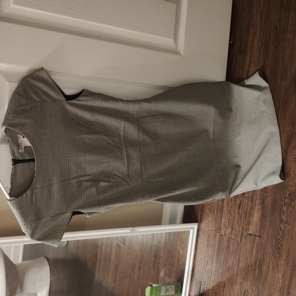 H&M Dresses & Skirts - Work Dress